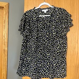 Women’s flutter sleeve top